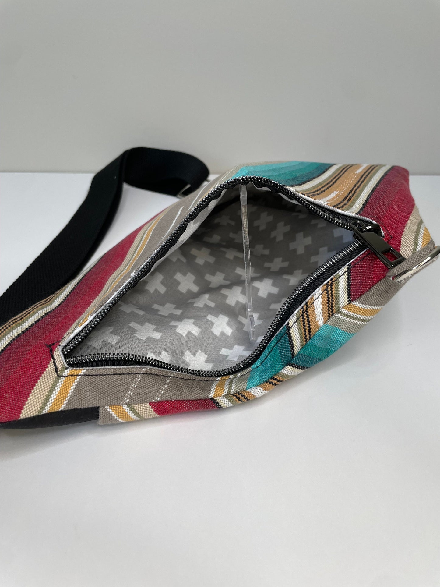 Southwestern 2-in-1 Convertible Bag