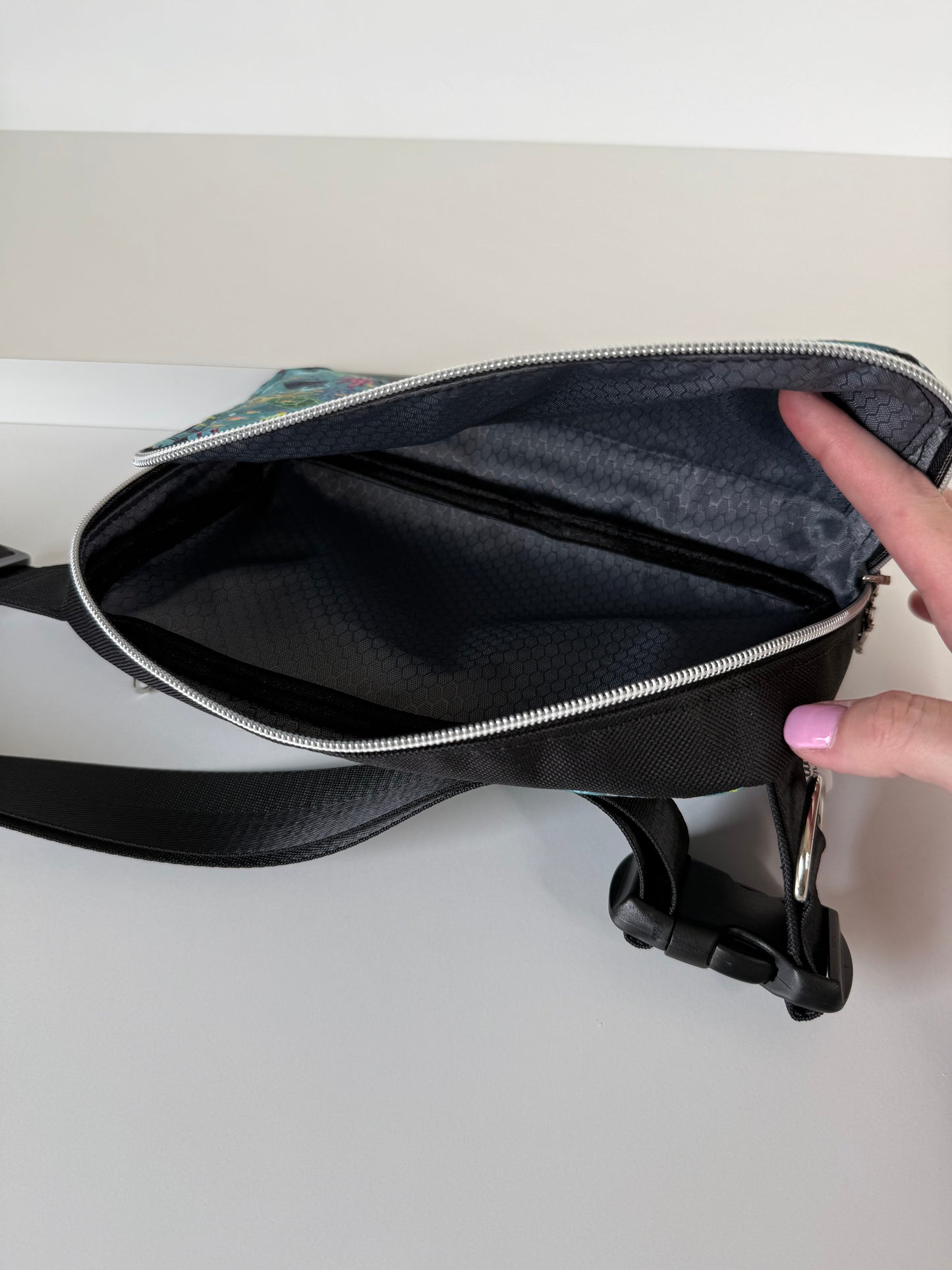 Scuba Kitty Sling Bag Waist Pack