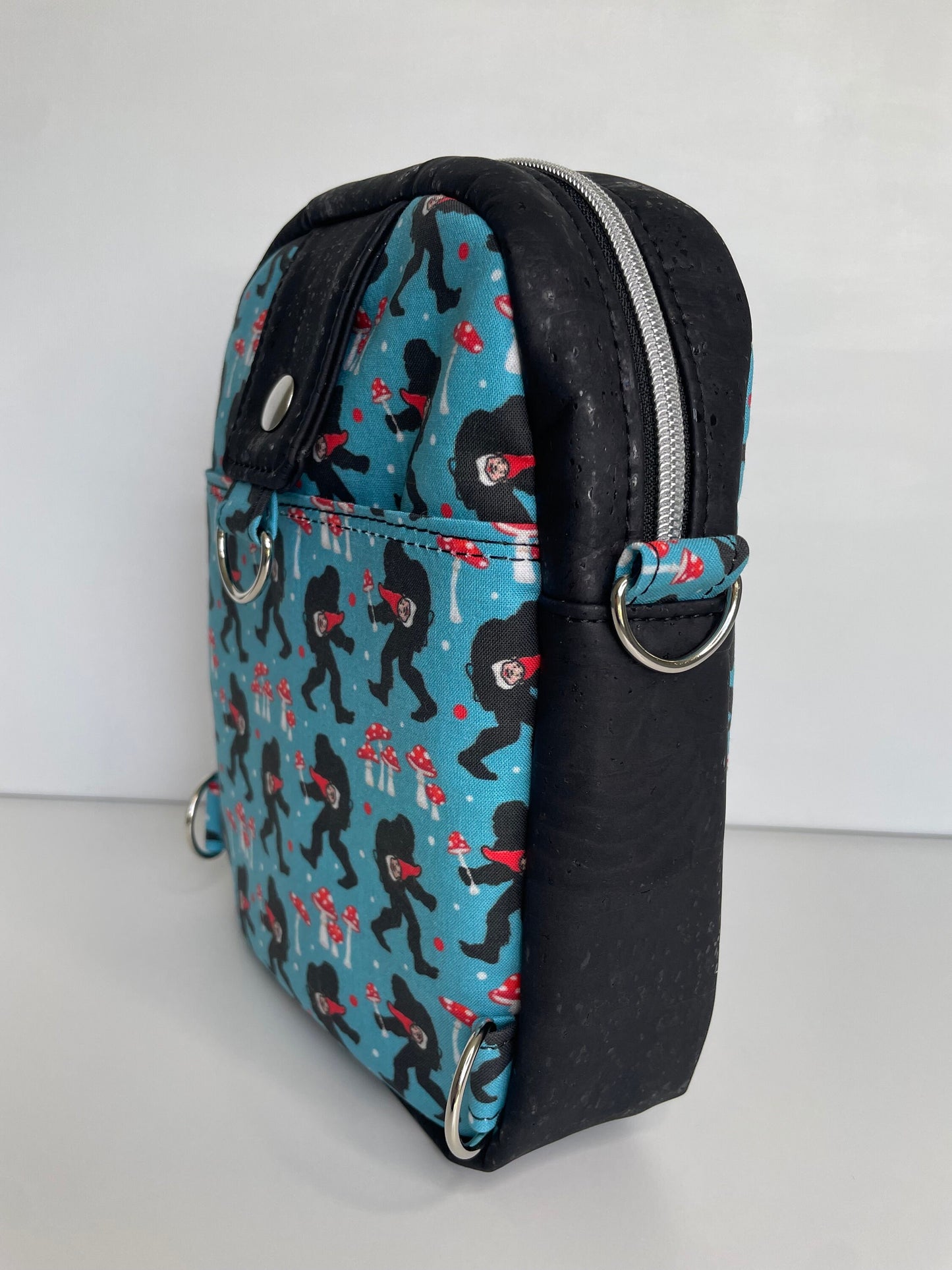 Bigfoot 4-in-1 Convertible Bag