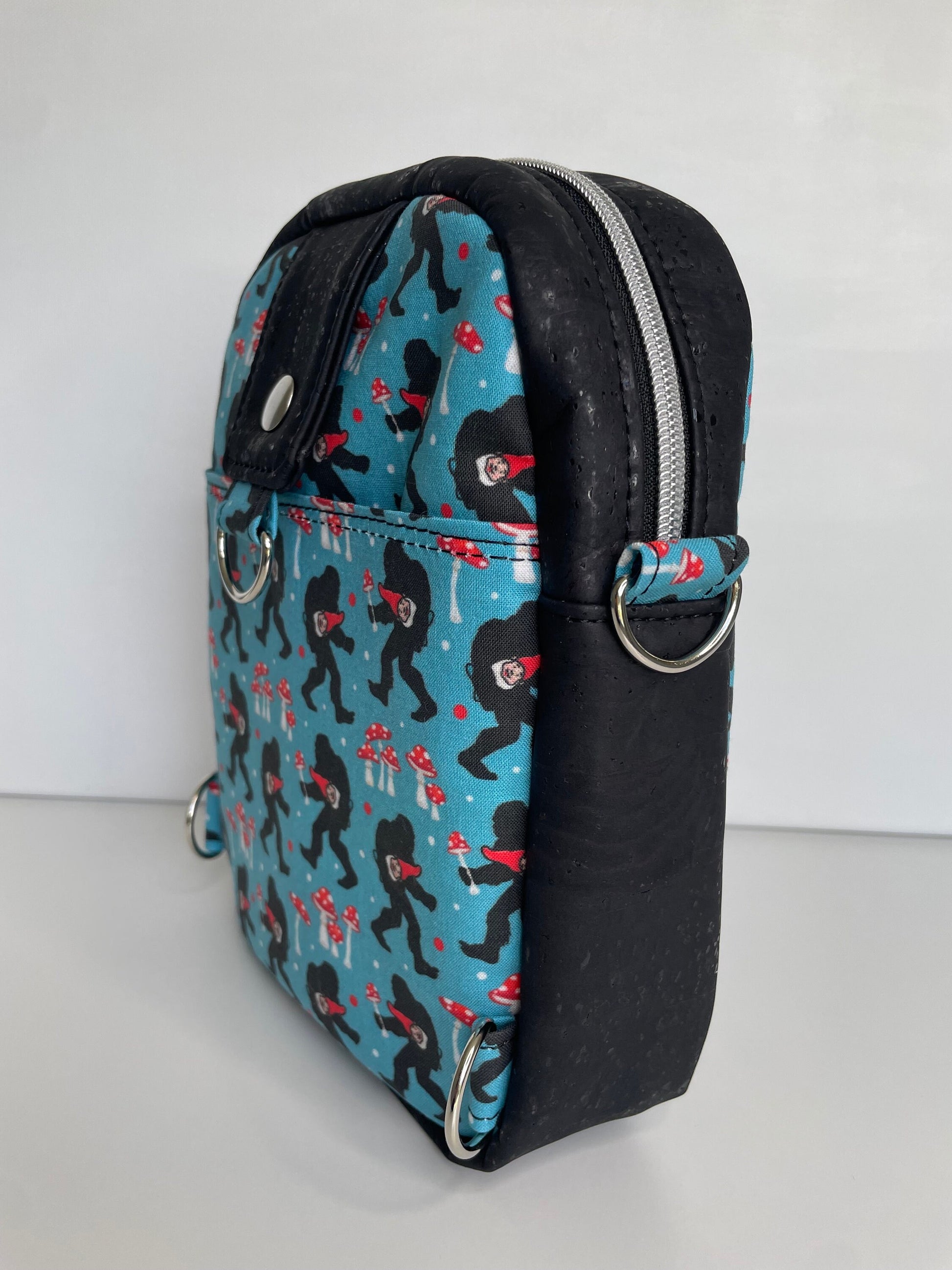 Bigfoot 4-in-1 Convertible Bag