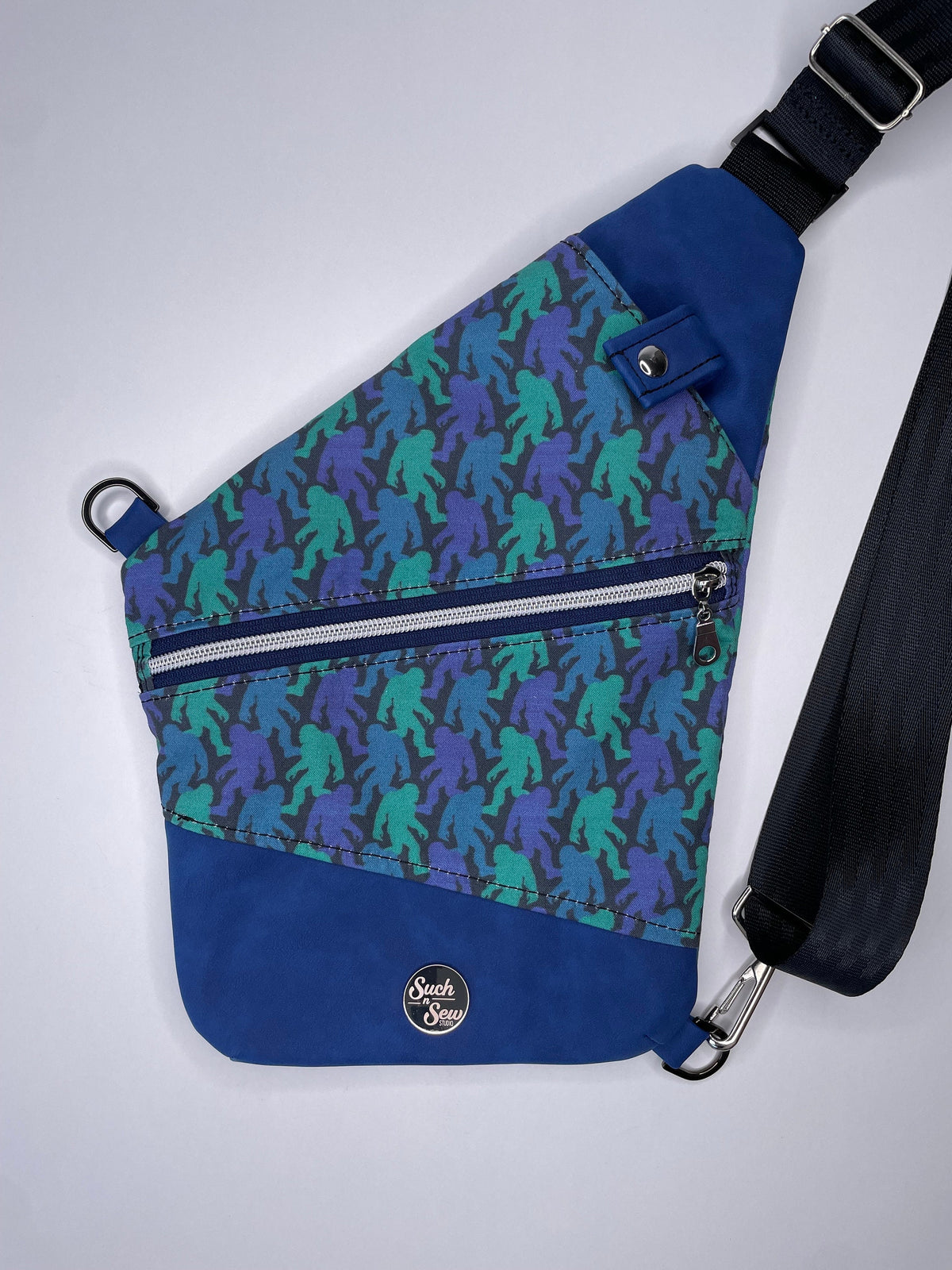 Bigfoot 2-in-1 Convertible Sling Bag