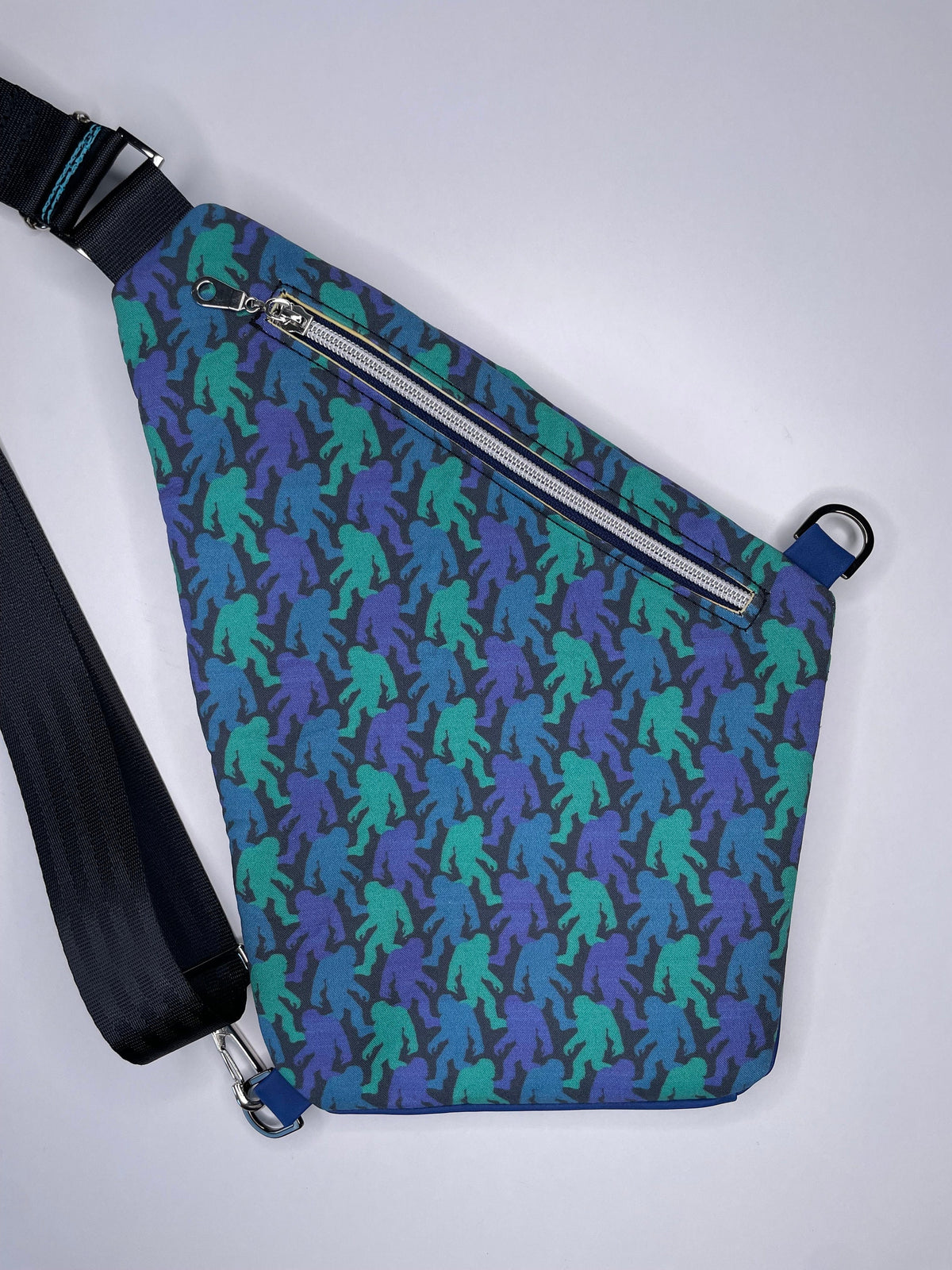 Bigfoot 2-in-1 Convertible Sling Bag