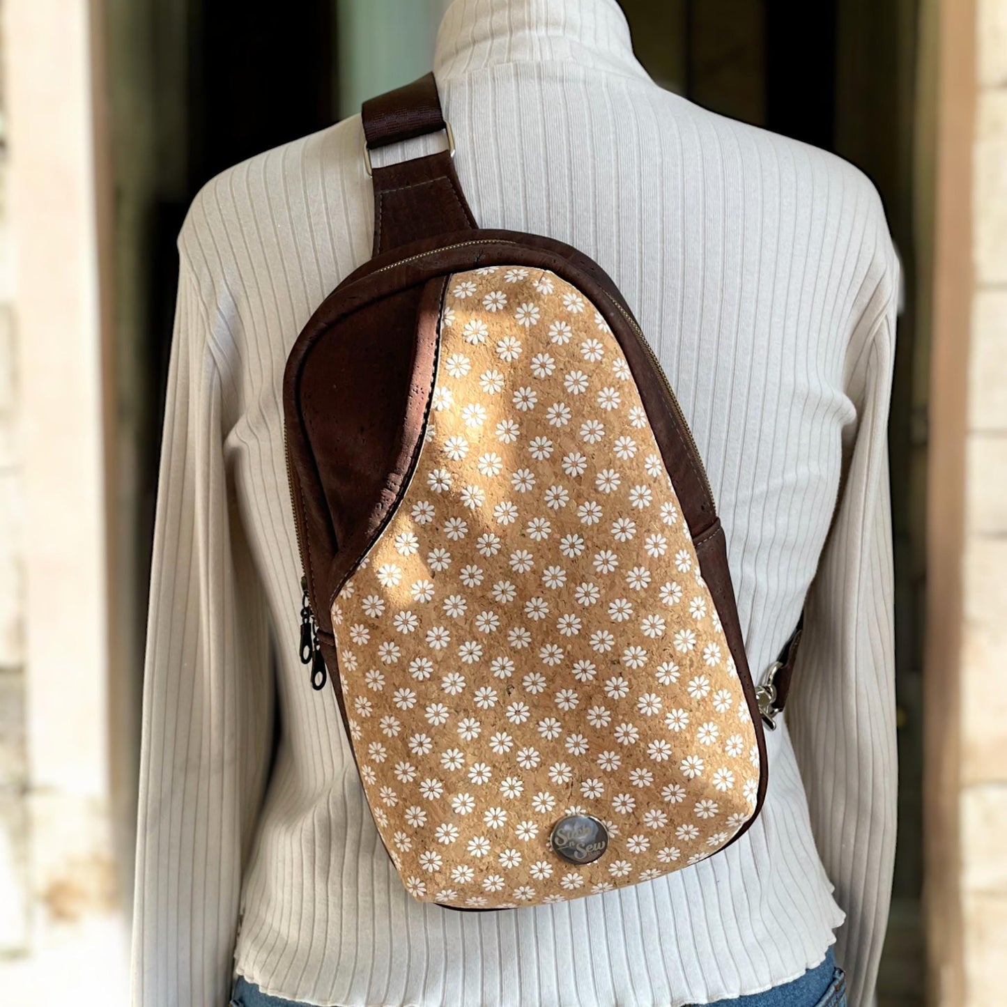 Daisy Cork Sling Bag