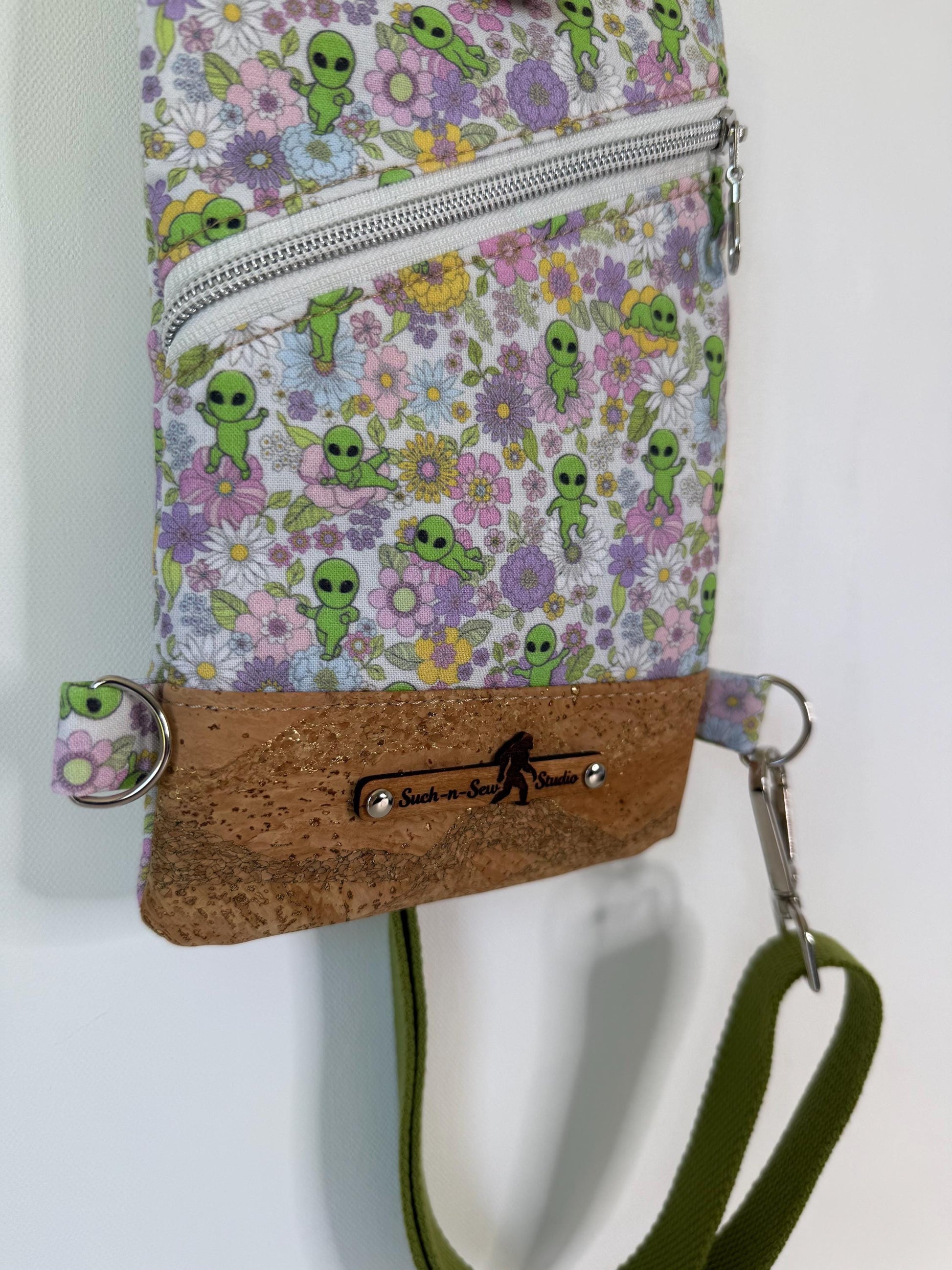 Baby Alien Sling Bag
