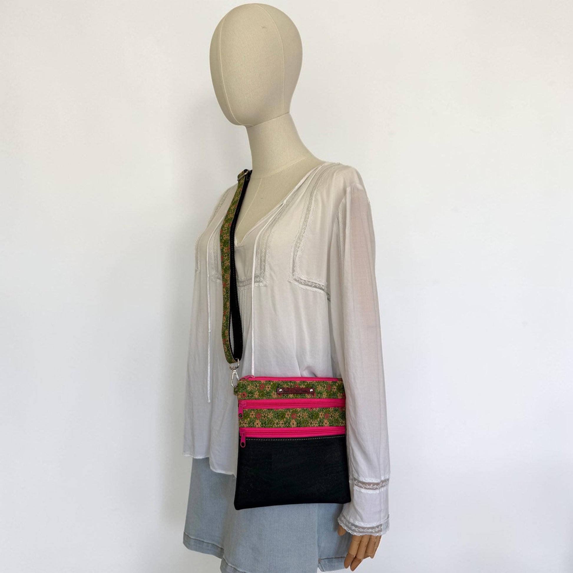 Cork Leather Alternative Zippy Floral Crossbody Bag Purse (Z3)