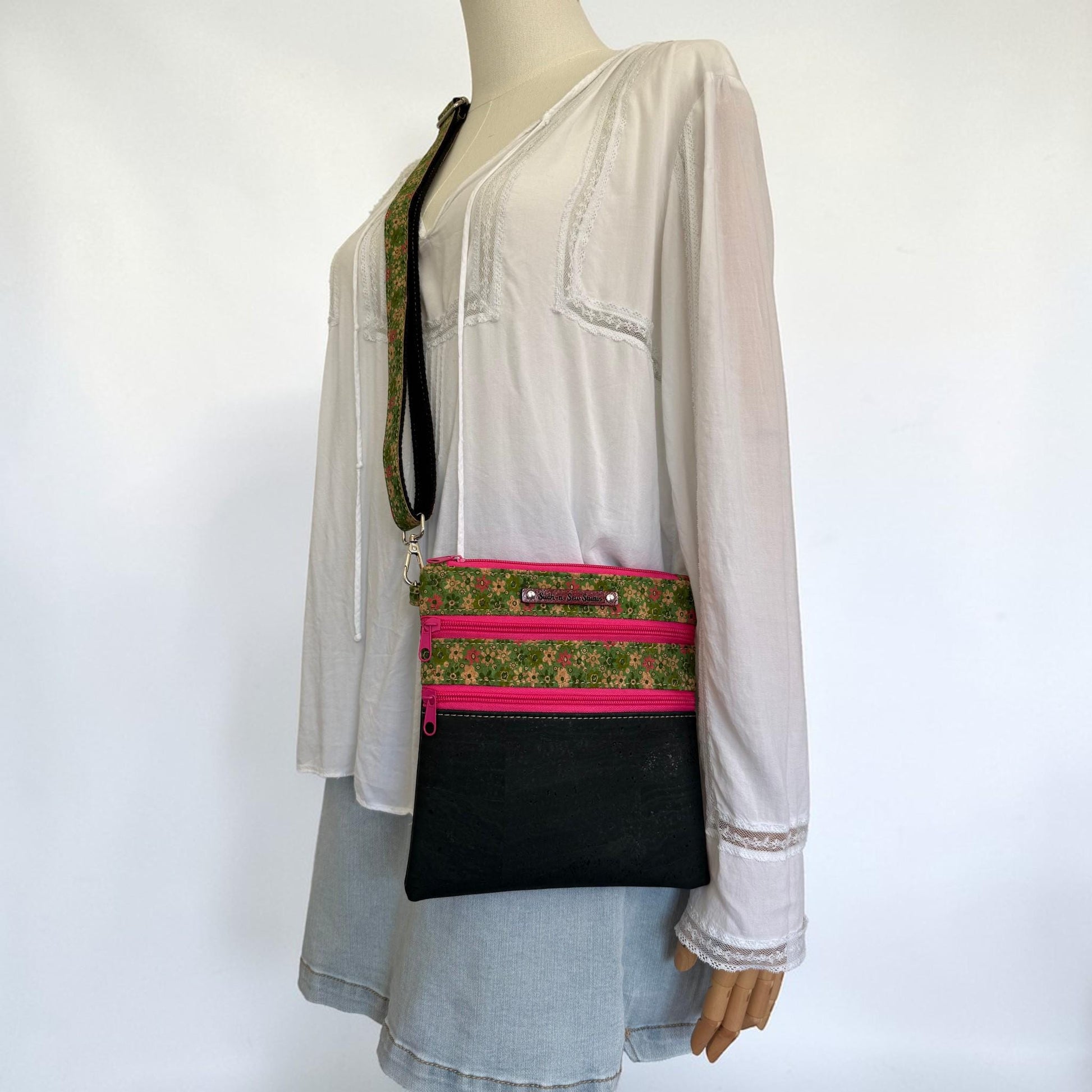 Cork Leather Alternative Zippy Floral Crossbody Bag Purse (Z3)