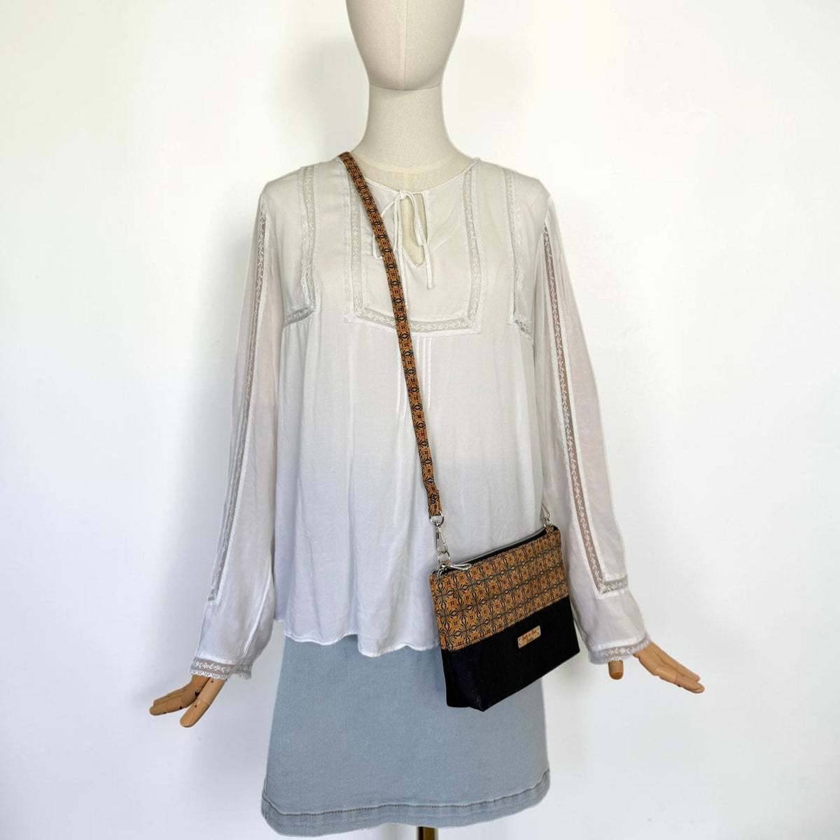 Essential Cork Crossbody Bag