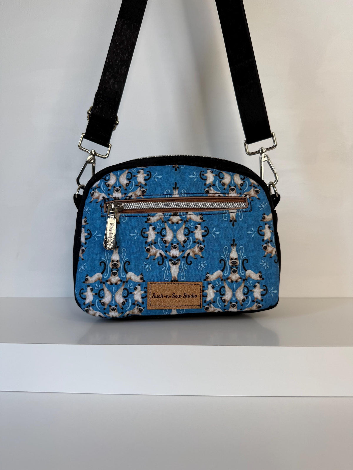 Siamese Cat Damask Itty Bitty Bowler Bag