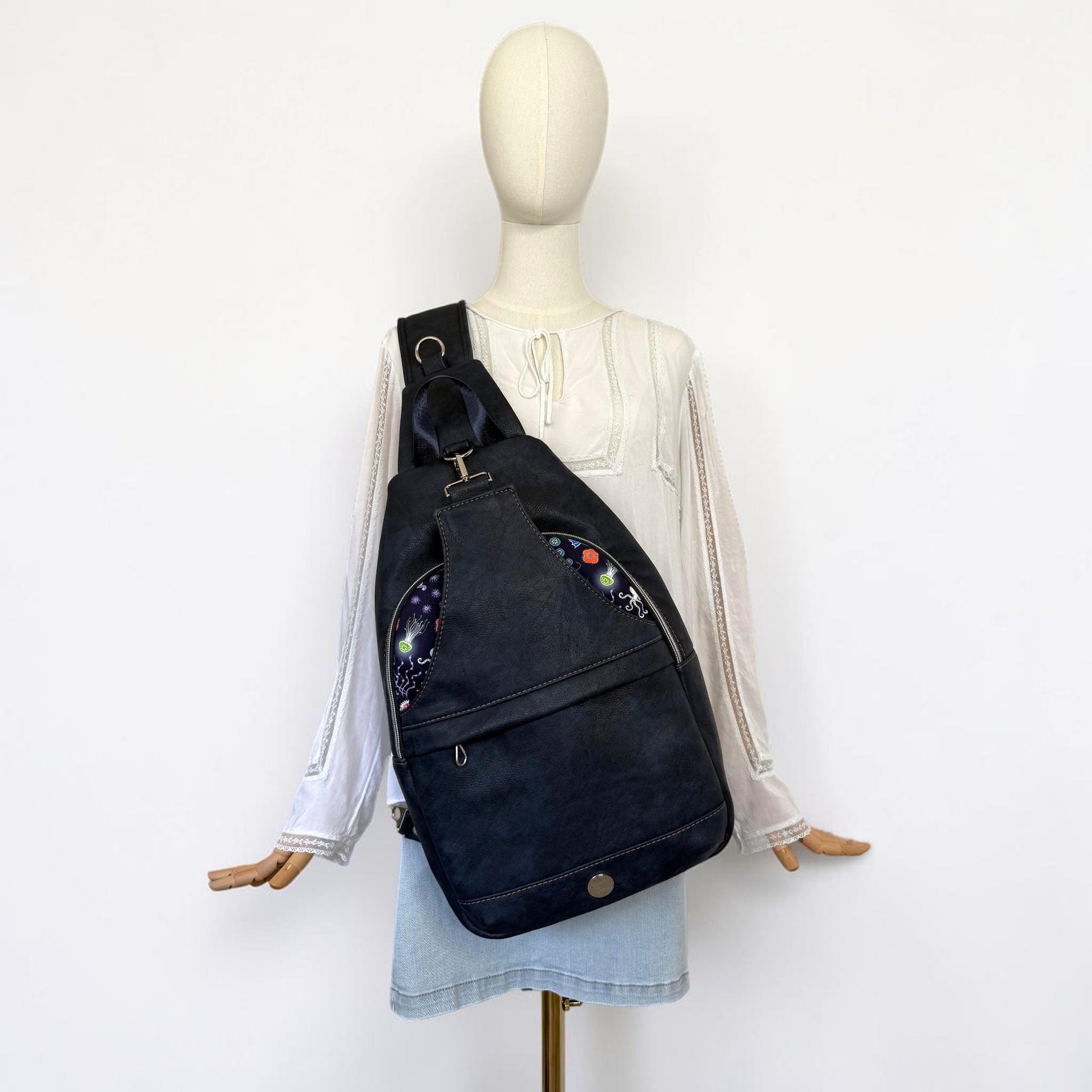 Large Leather Alternative Sling Bag | Retro Tec (RT1)