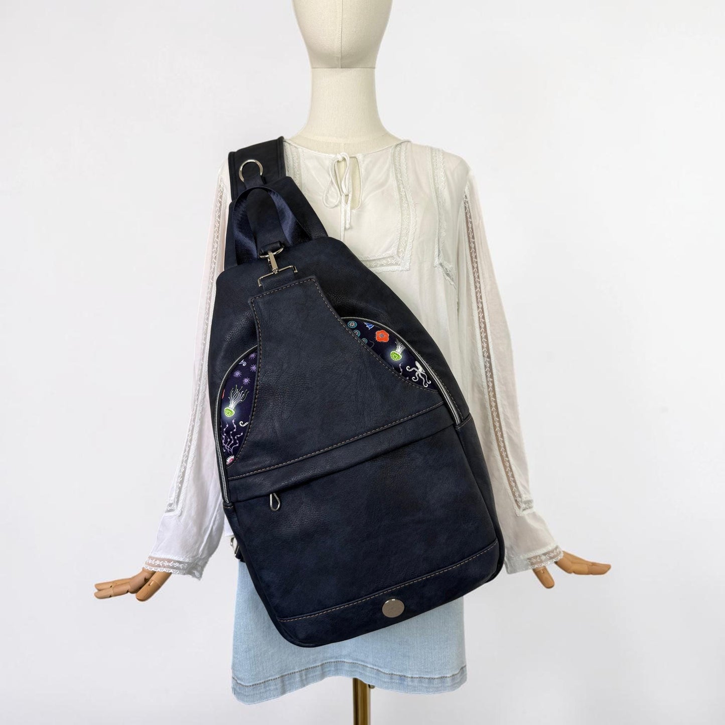 Large Leather Alternative Sling Bag | Retro Tec (RT1)