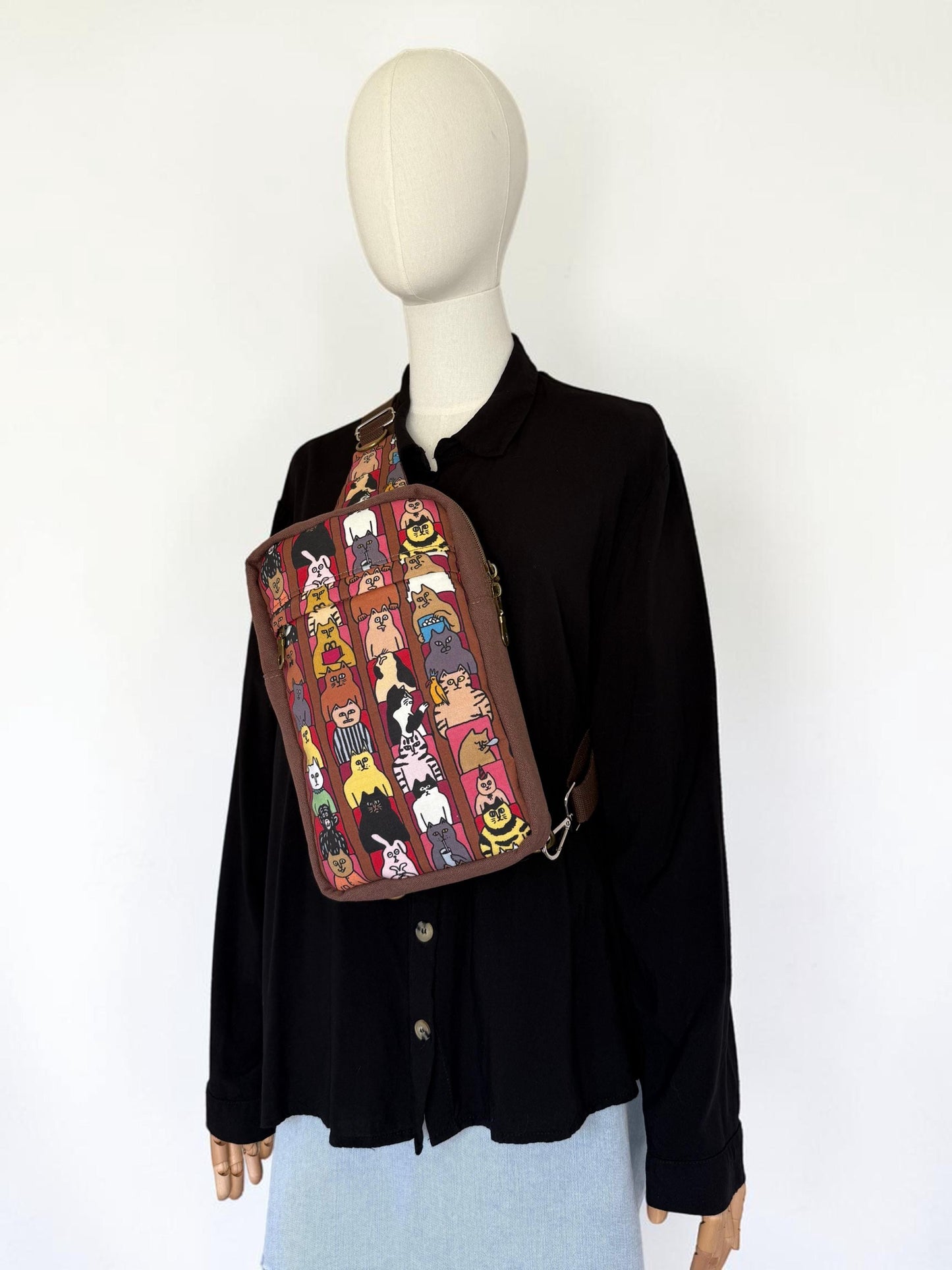 Cats at the Cinema Sandhill Sling Bag, Big and Boxy