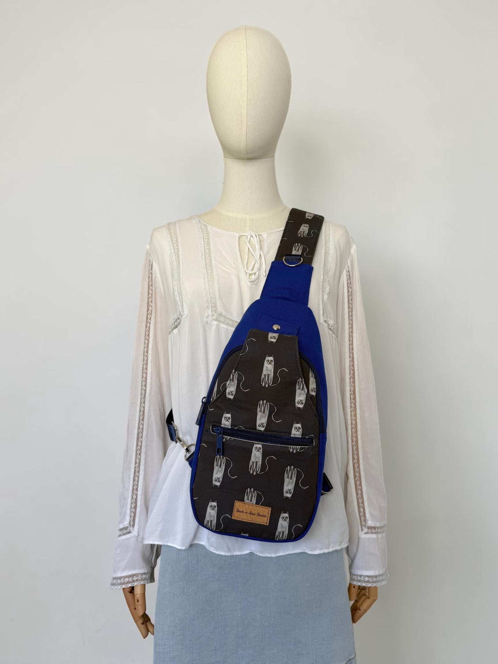 Grouchy Grey Cat Retro Sling Bag
