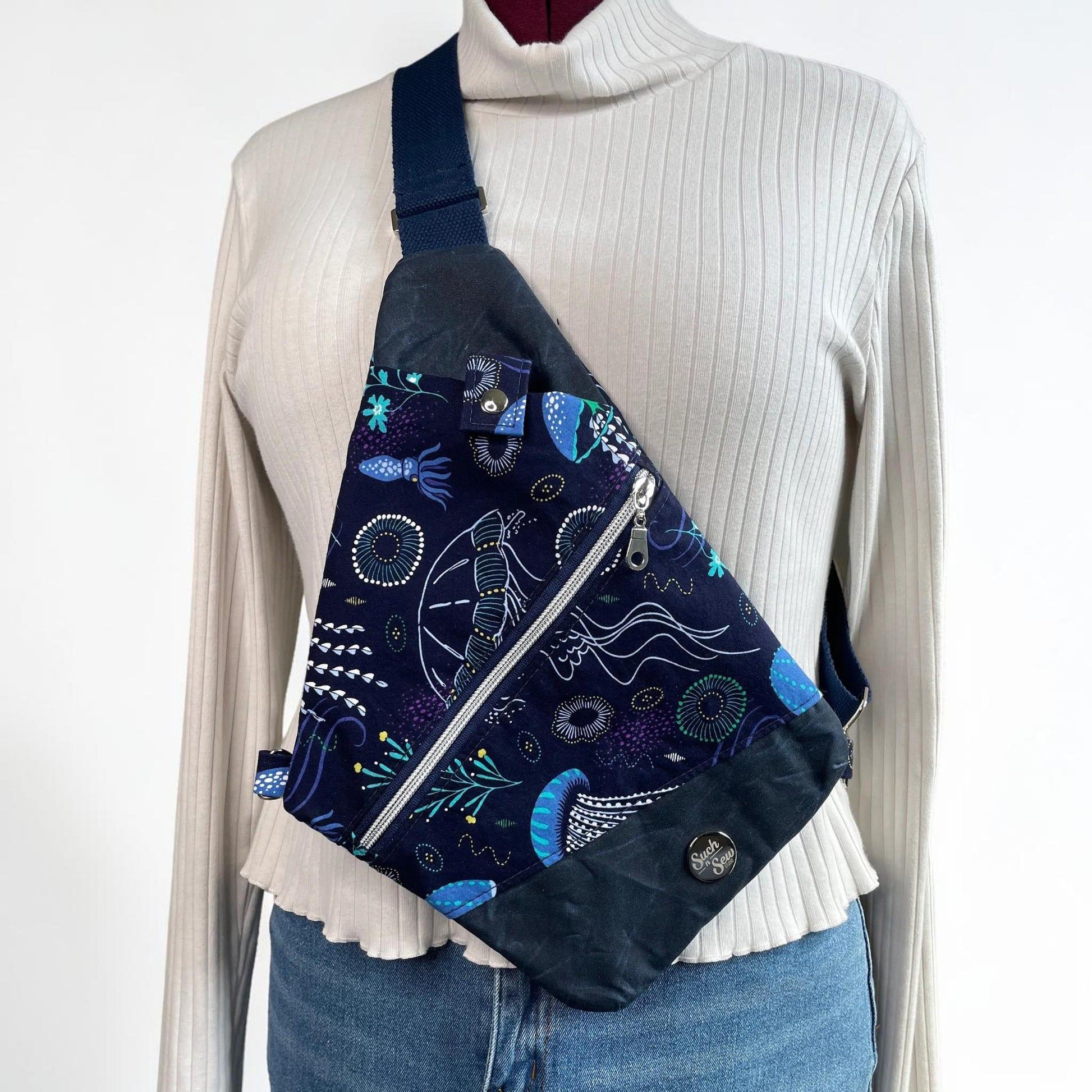 Jellyfish 2-in-1 Convertible Bag 🪼