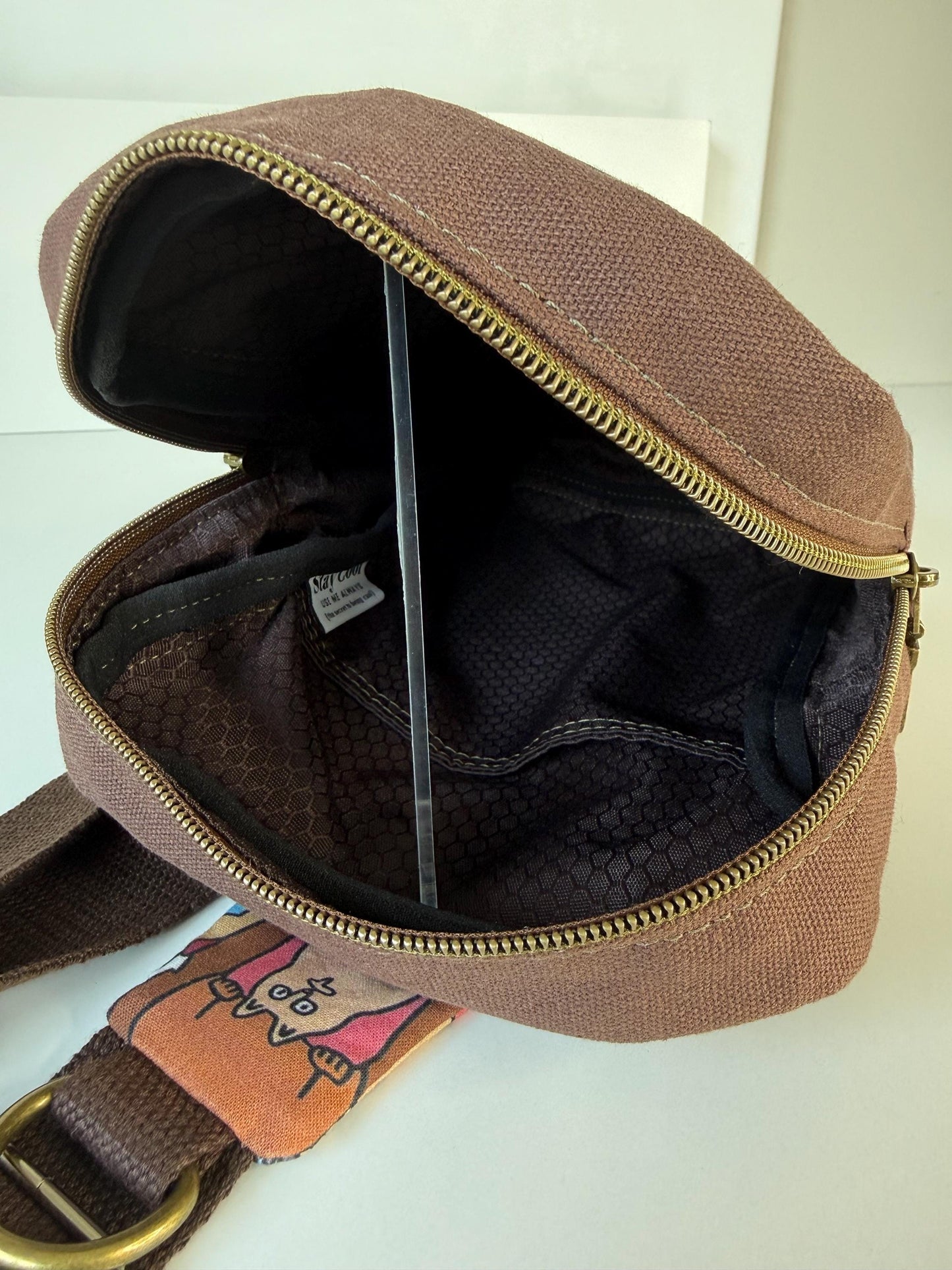 Cats at the Cinema Sandhill Sling Bag, Big and Boxy