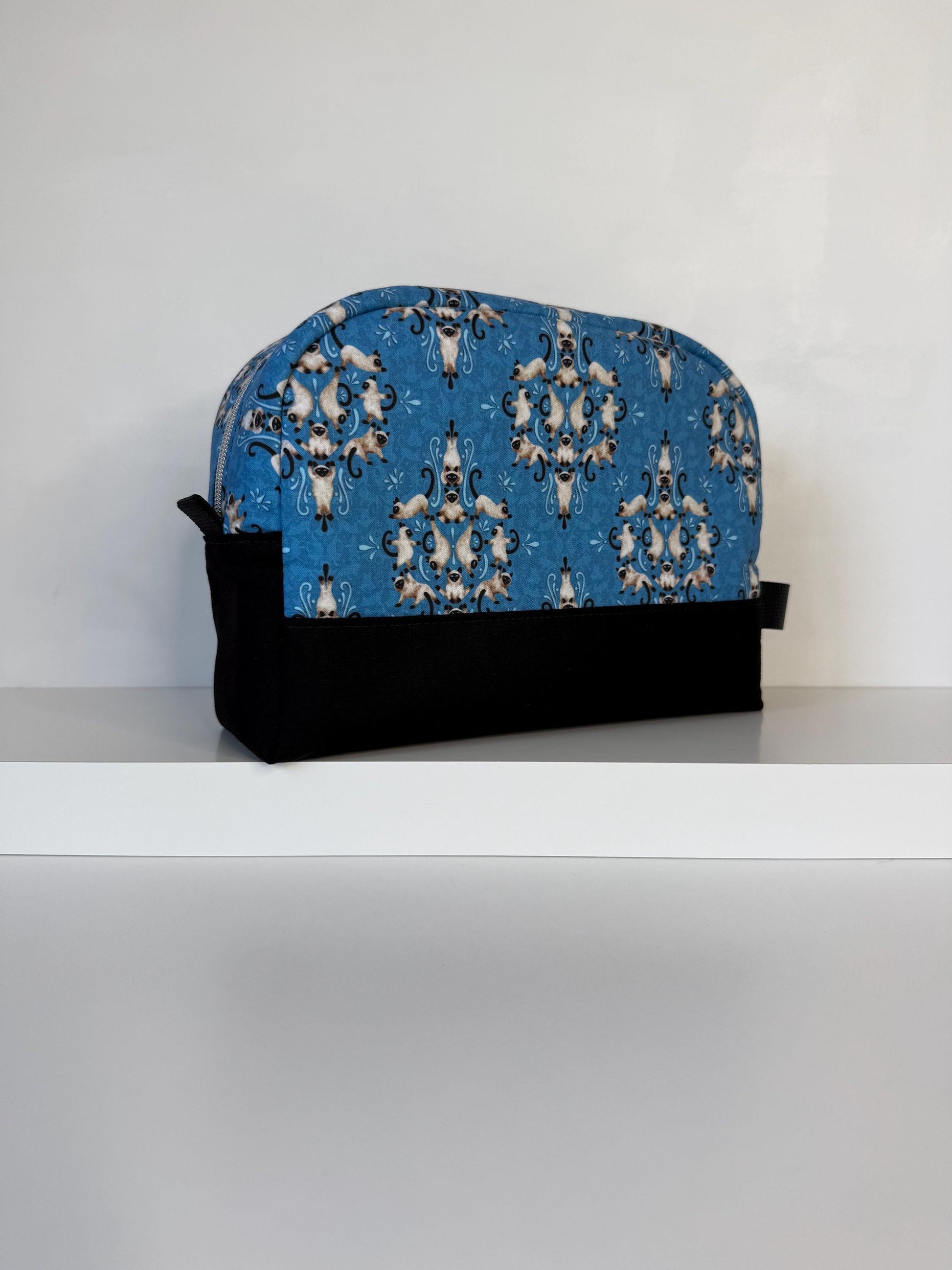 Damask Siamese Cats Large Zipper Pouch