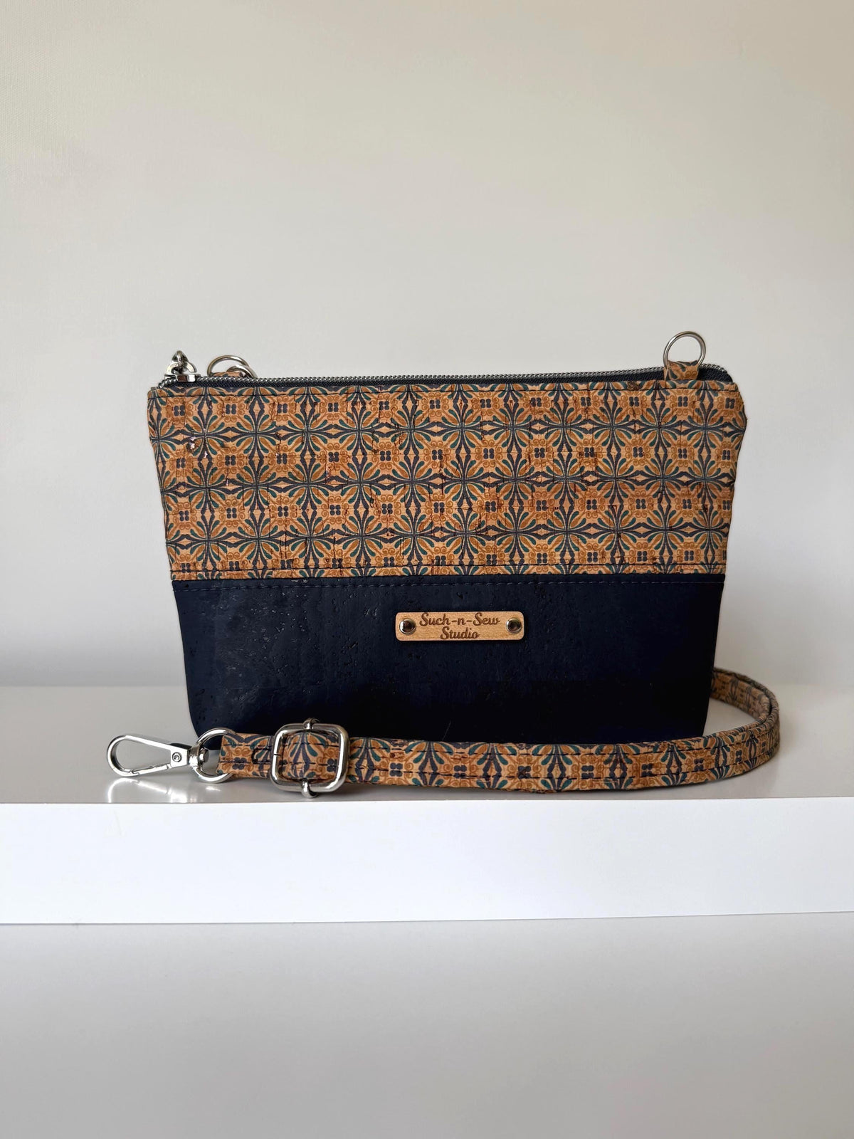 Essential Cork Crossbody Bag