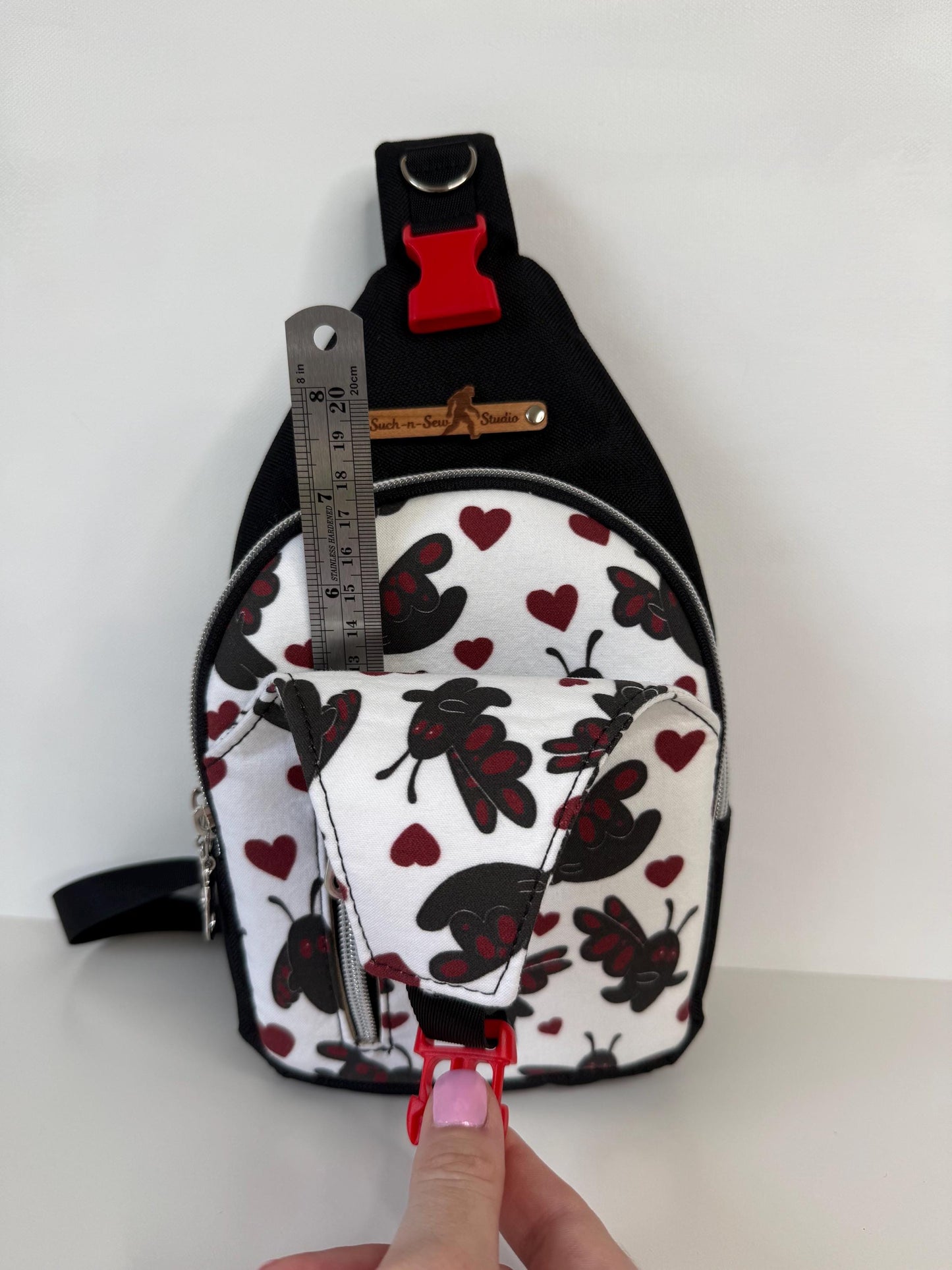 Bootylicious Mothman Sling Bag that Can Fit A Lot!