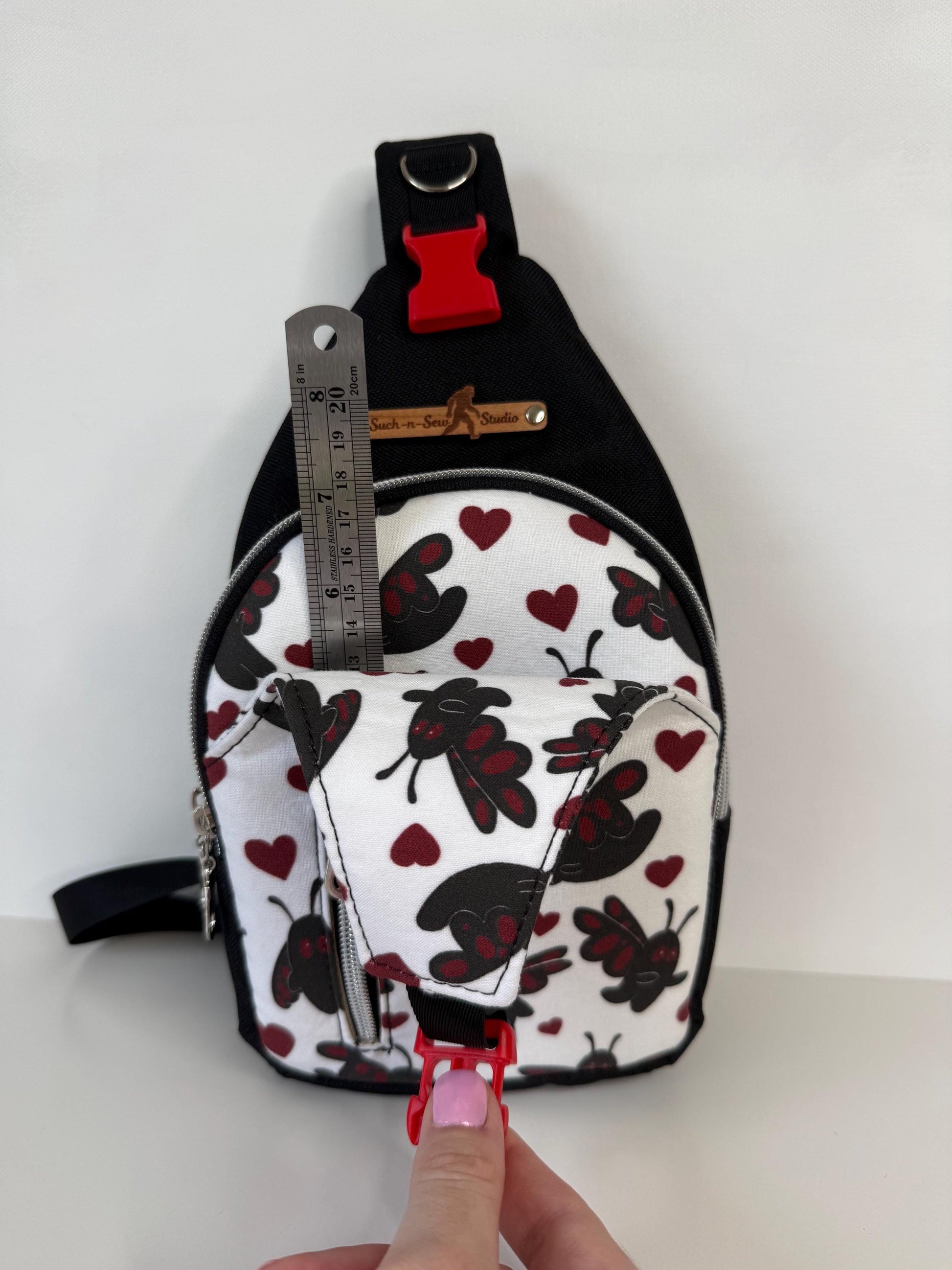 Bootylicious Mothman Sling Bag that Can Fit A Lot!