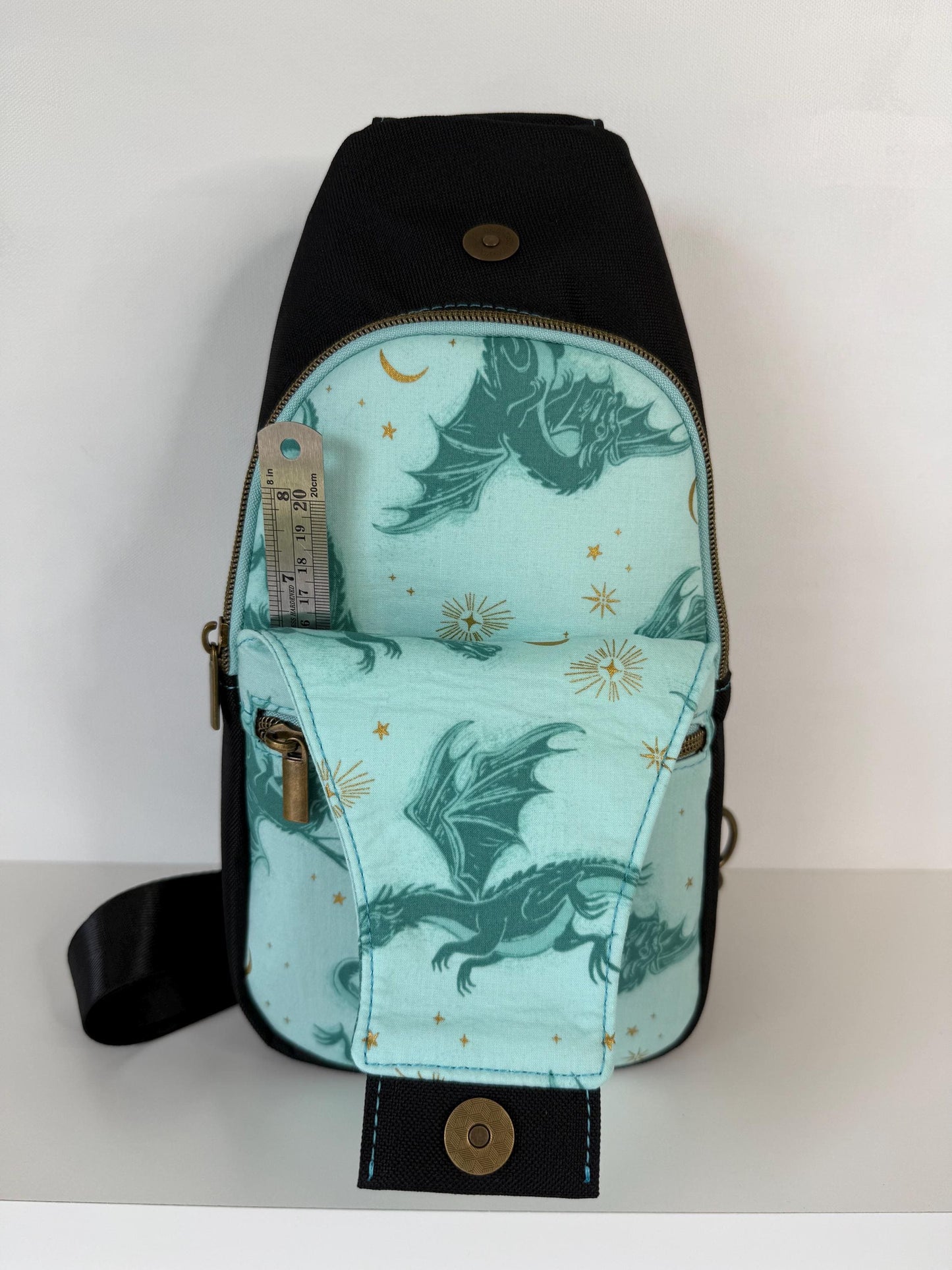 Dragon Sling Bag Crossbody Retro Style