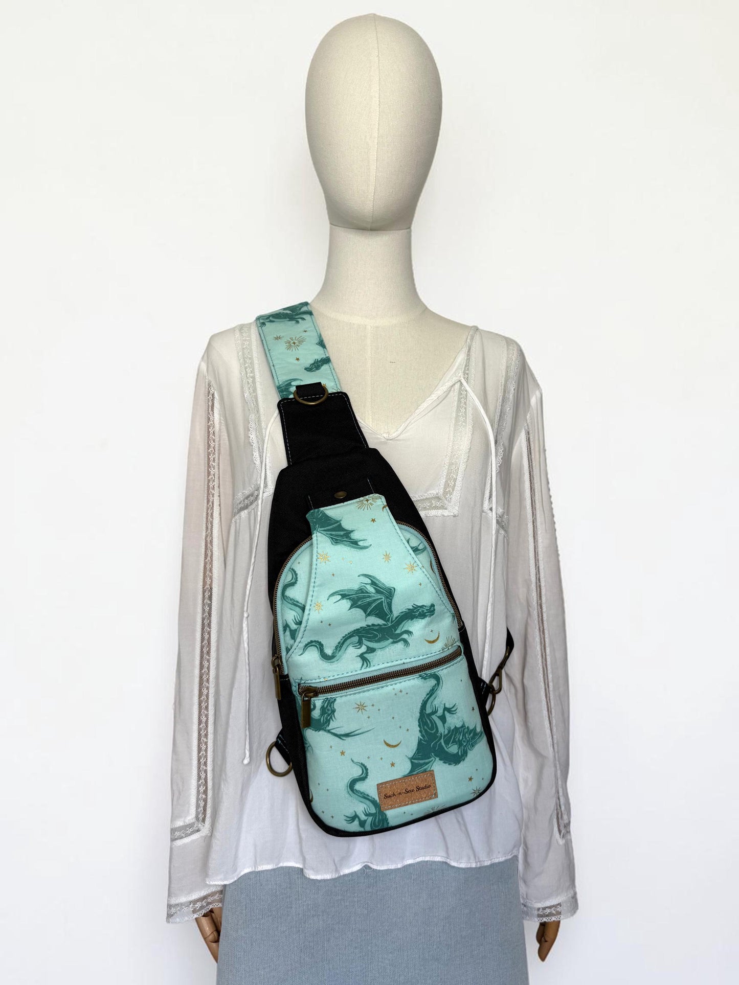 Dragon Sling Bag Crossbody Retro Style