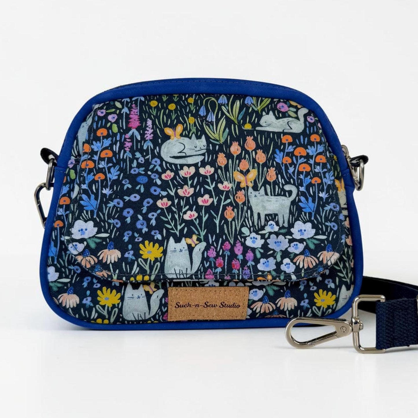 Cats in a Flower Field Itty Bitty Bowler Bag