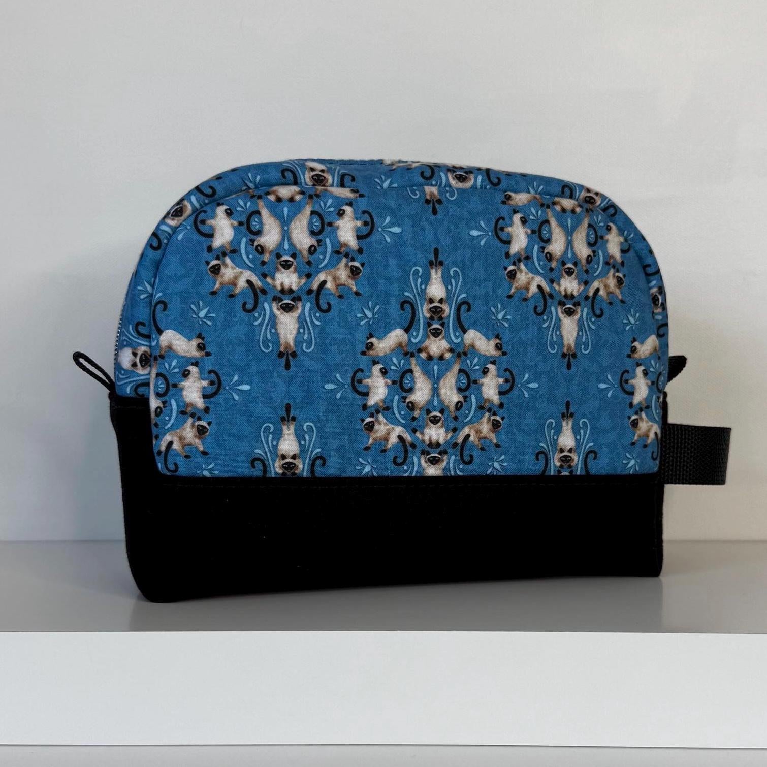 Damask Siamese Cats Small Zipper Pouch