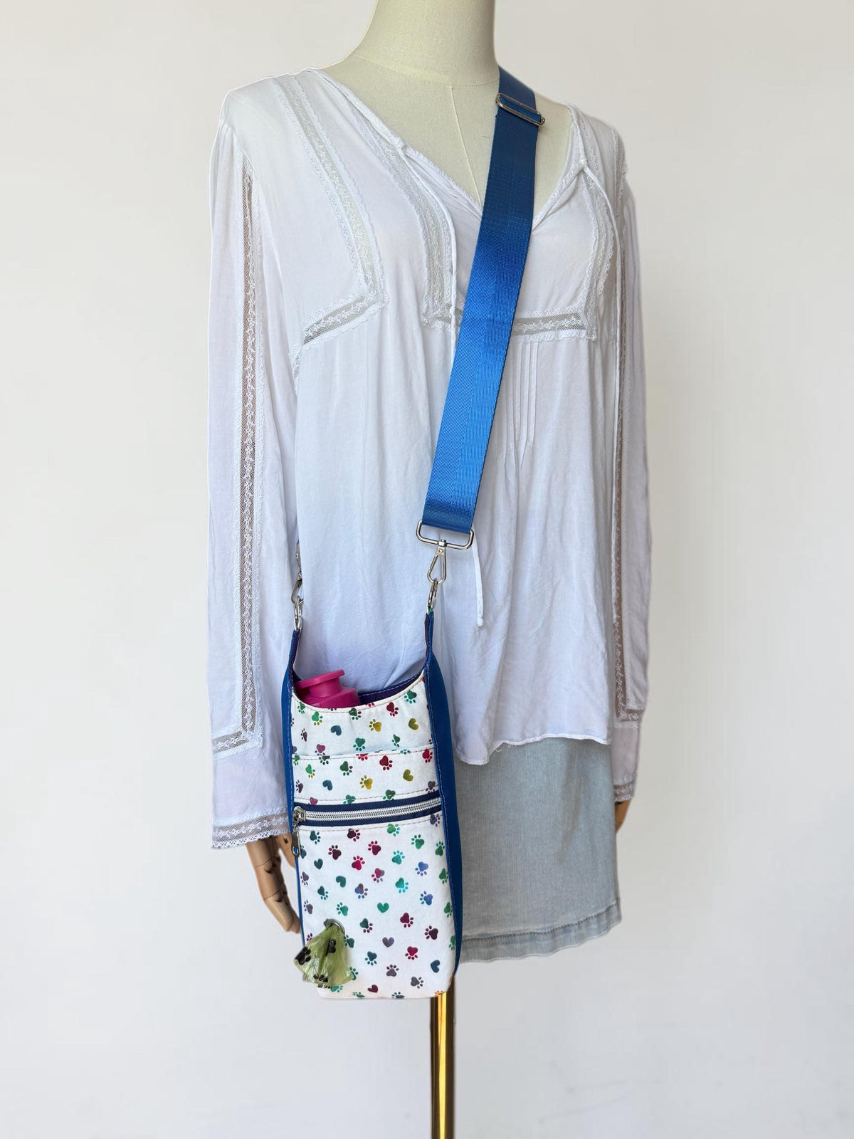 Paw Love Water Bottle Bag with Dog Poo Bag Dispenser