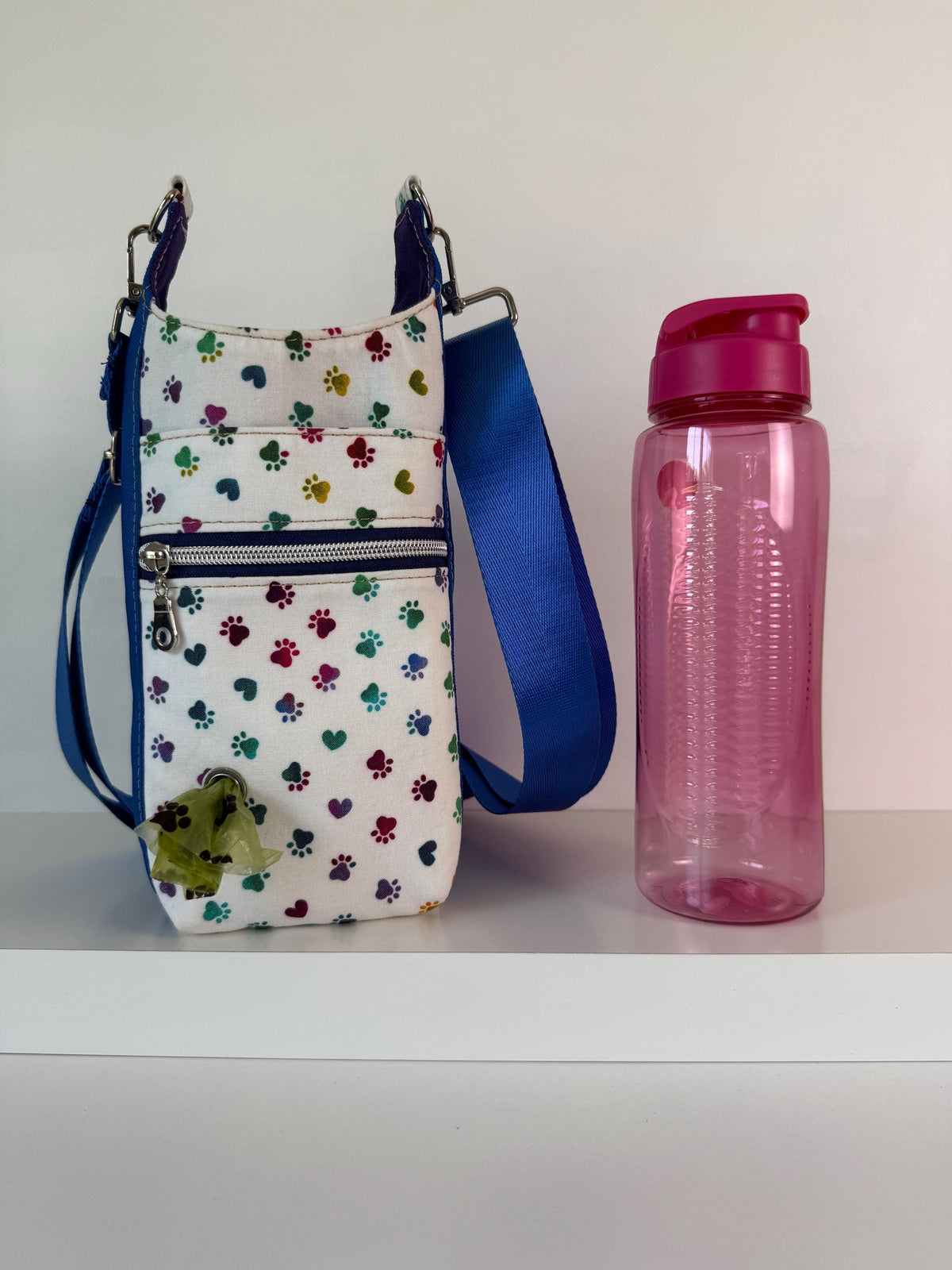 Paw Love Water Bottle Bag with Dog Poo Bag Dispenser