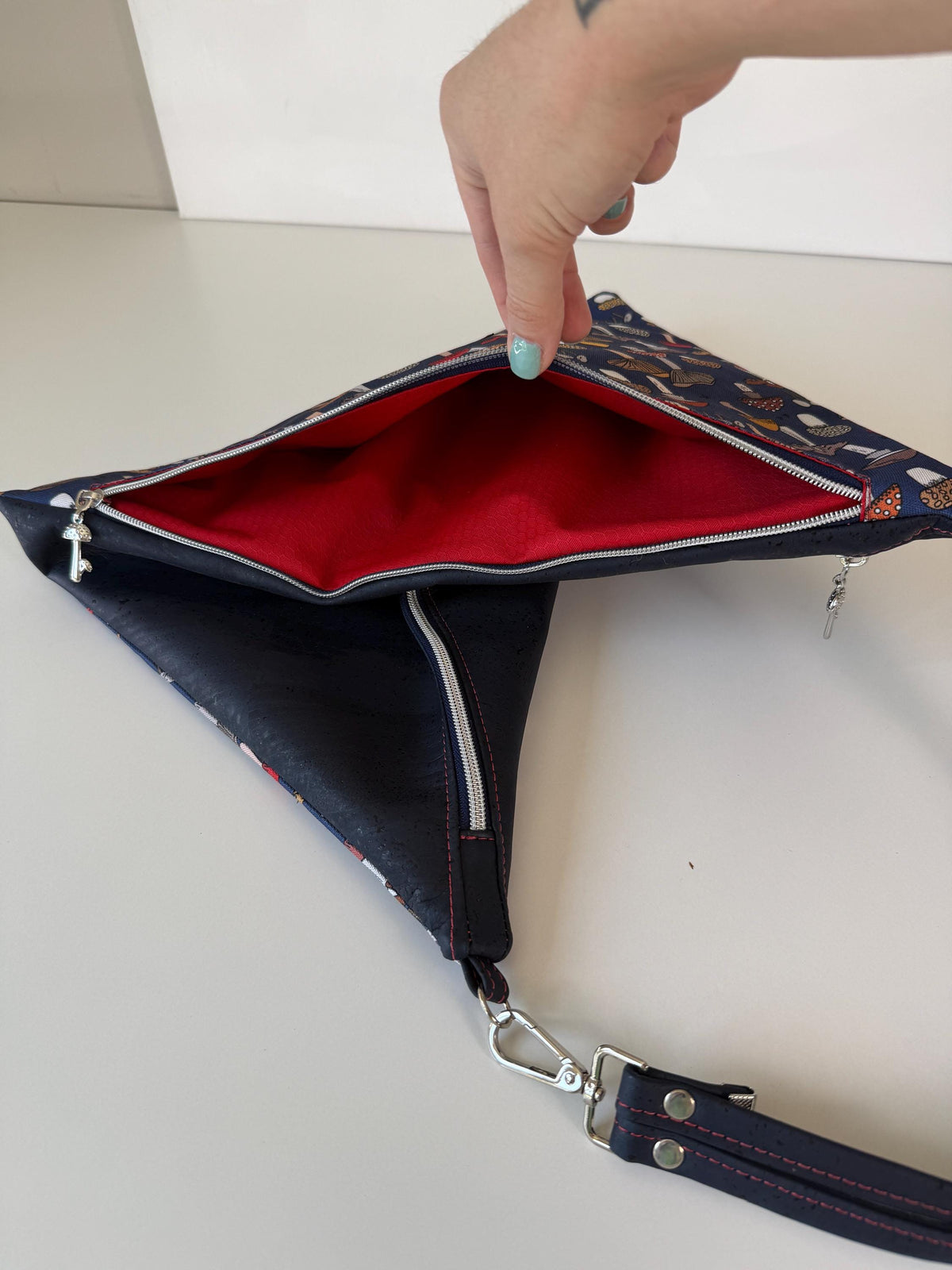 Mushroom Triangular Shoulder Bag